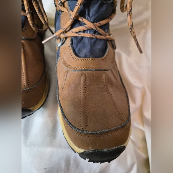 Bearpaw Bethany Brown & Navy Quilted Winter Boots - Picture 7 of 9